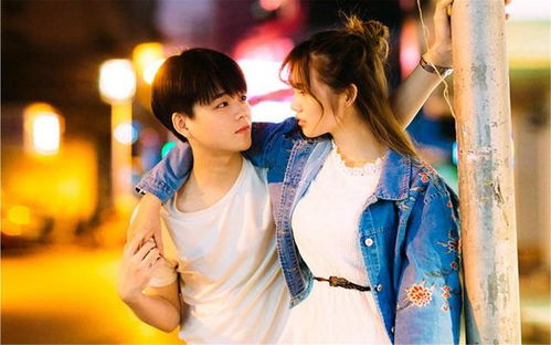 《女生能容忍男友和前任偶尔联系吗？揭秘情感三角的微妙边界》