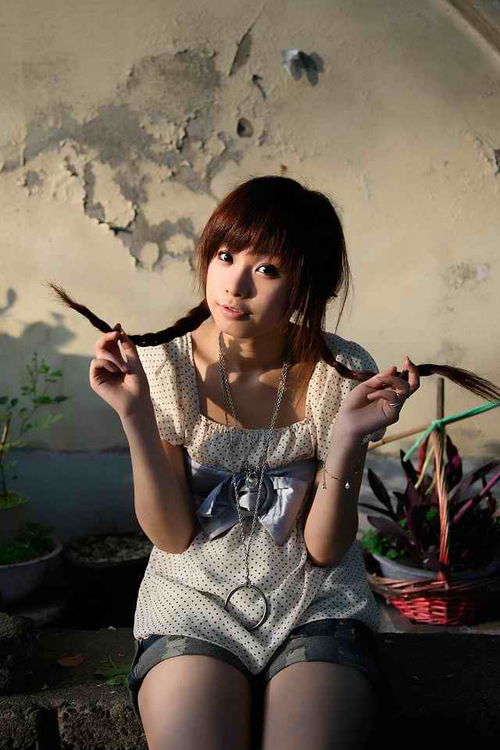 爱情公寓女服务员：揭秘现代都市中的“隐形守护者”
