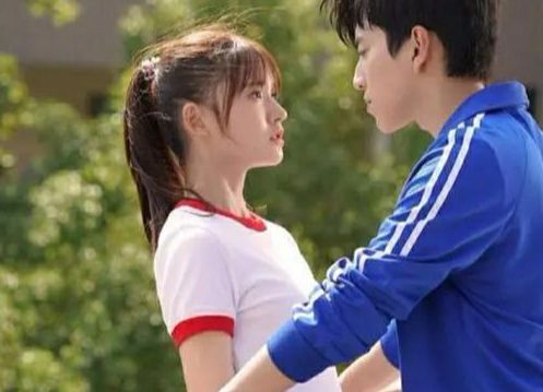 《不主动的女人在爱情里：是被动等待，还是掌握主动权？》