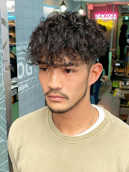 男生烫发后后悔了？揭秘如何拯救你的卷发发型