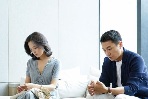 《聪明女人如何巧妙应对小三：专业指南与策略解析》