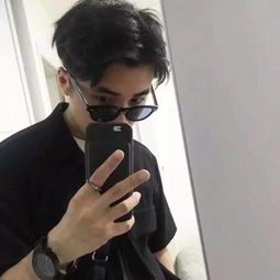 最下头的男生行为：揭秘校园欺凌背后的心理暗流