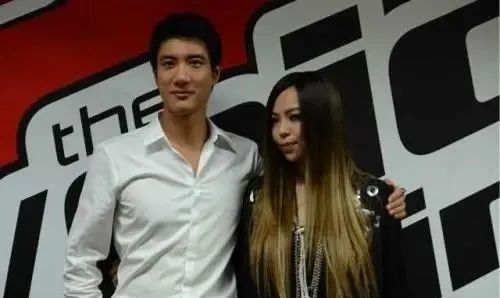 《分手的勇气：当男友劈腿，如何果断决断走出阴影？》
