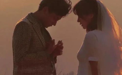 《出轨风波：婚姻的坚守与选择，你该如何抉择？》