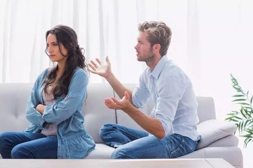 婚姻危机：发现配偶与小三关系亲密，该如何应对？