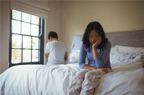 揭秘男人劈腿真相：为何他要把女人带回家？