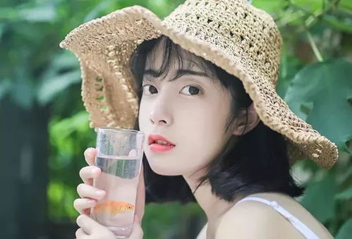 爱情里的“傻女孩”：揭秘女性在情感中的独特心理