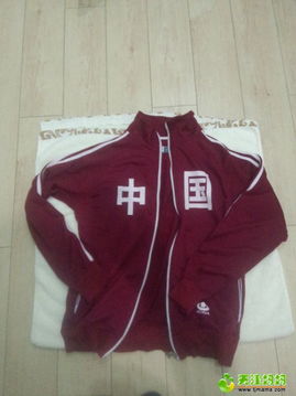搬家中意外发现女生衣服，揭秘隐藏的“秘密”：如何处理这类“惊喜”？